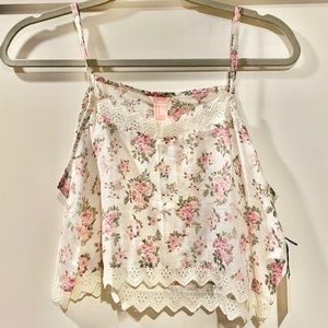 Cropped Floral Top -NWT-
